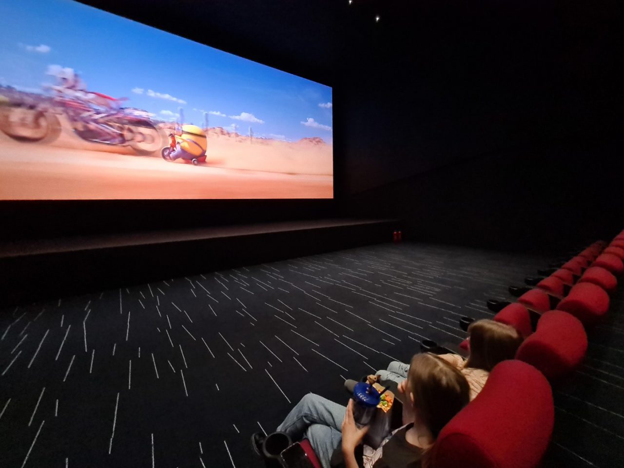 kino-gaisma-visitvalmiera-1-1