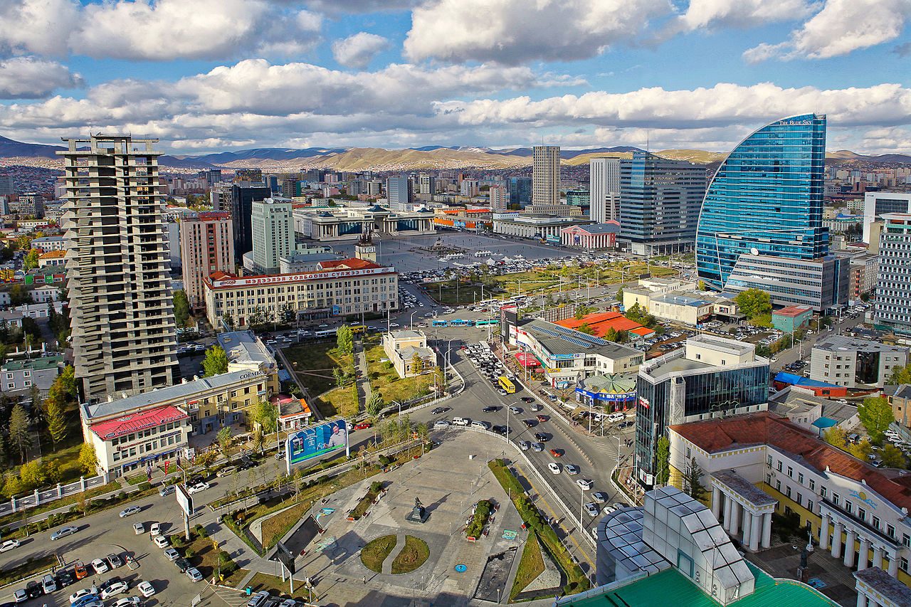 1280px-UB_downtown-1280x853.jpg