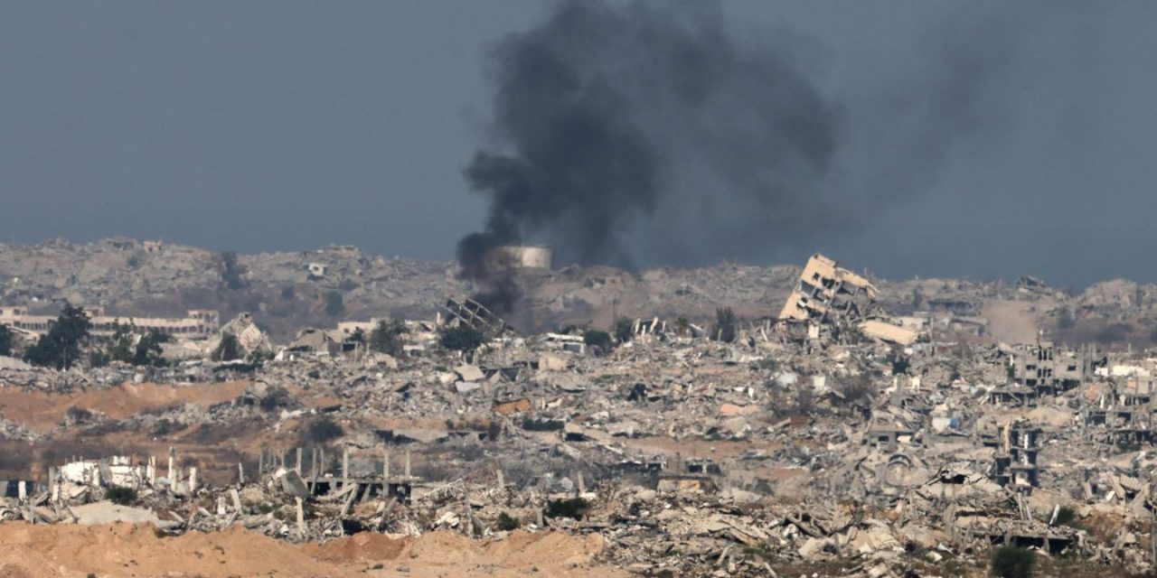 israel-attacks-gaza-city-as-netanyahu-casts-himself-as-a-victim-amid-risk-of-isolation